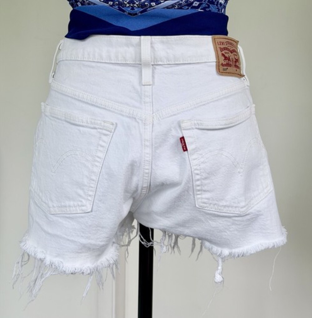 Levi's 501 Original Button Fly White Denim Shorts Women Size 29